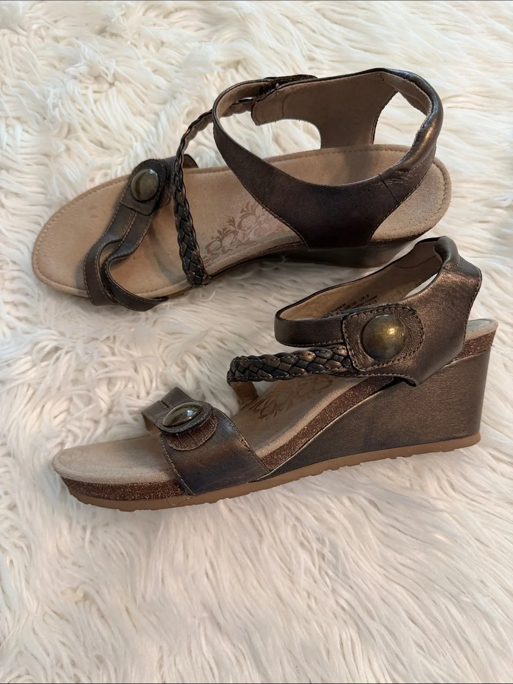 Aetrex Bronze Braided Strap Wedge Sandals size 41 USA 10 BNWOT Leather Upoer